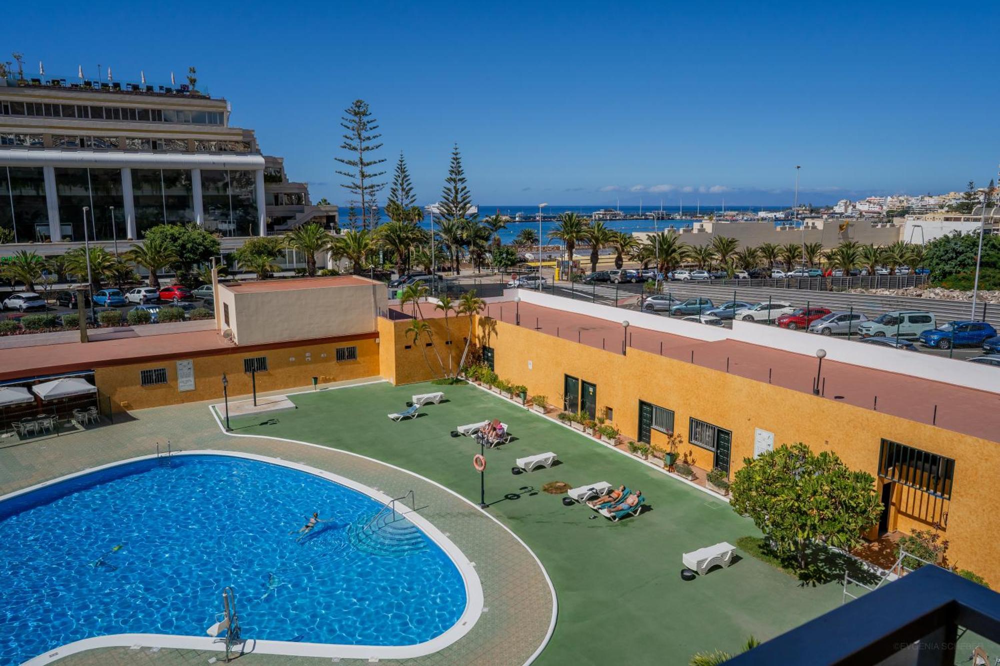 Apartments In Los Cristianos, Tenerife, Canary Islands ロスクリスティアーノス エクステリア 写真